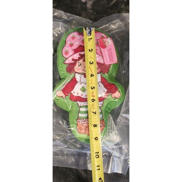 The World Of Strawberry Shortcake And Friends Set Of 4 Plush Pillows  New W/Tags - Picture 3 of 6